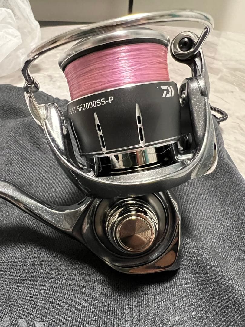 LUVIAS ST SF2000SS-P スピニングリール