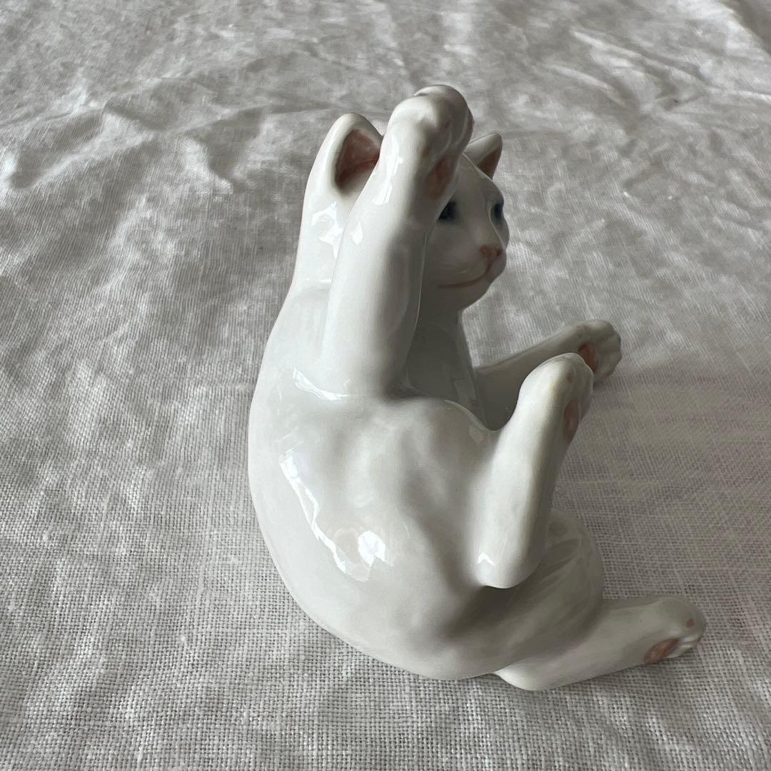   ロイヤル・コペンハーゲン 猫の置物 302