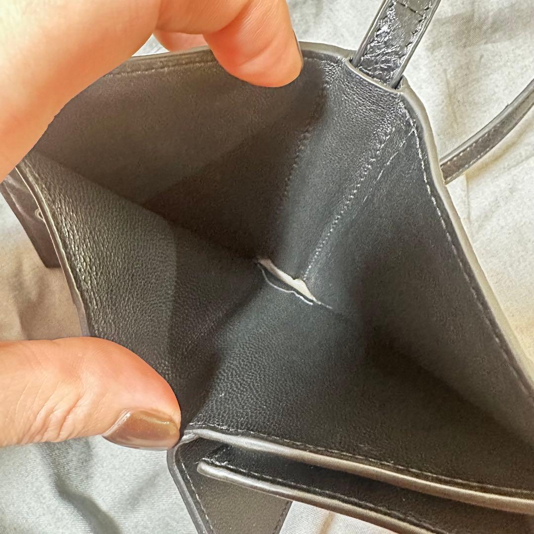 新品同様 BALENCIAGA ル・カーゴ ミニショルダーウォレット レザー