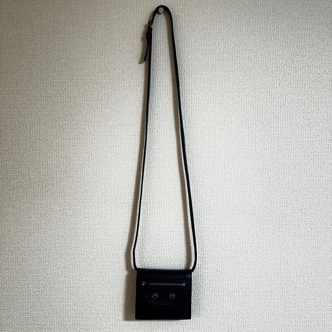新品同様 BALENCIAGA ル・カーゴ ミニショルダーウォレット レザー