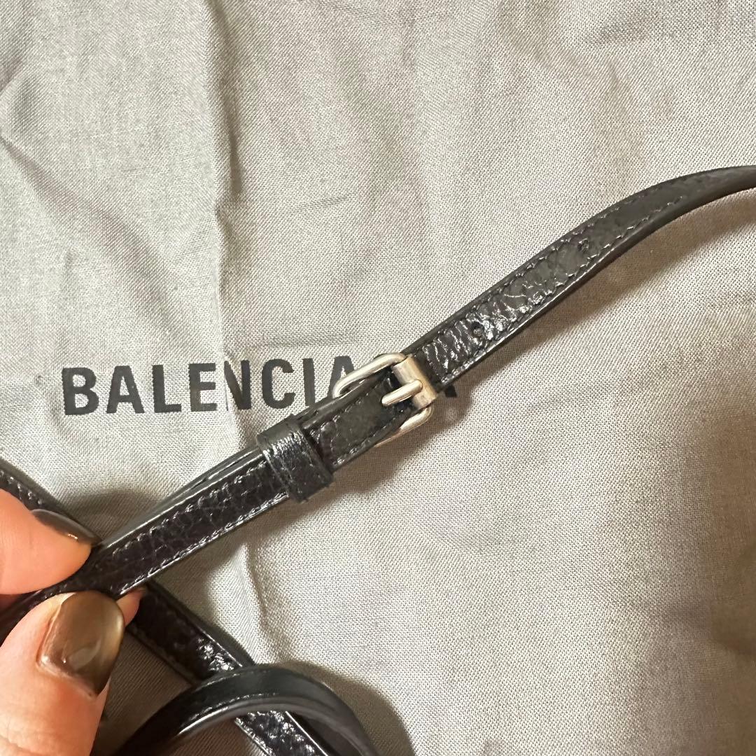 新品同様 BALENCIAGA ル・カーゴ ミニショルダーウォレット レザー