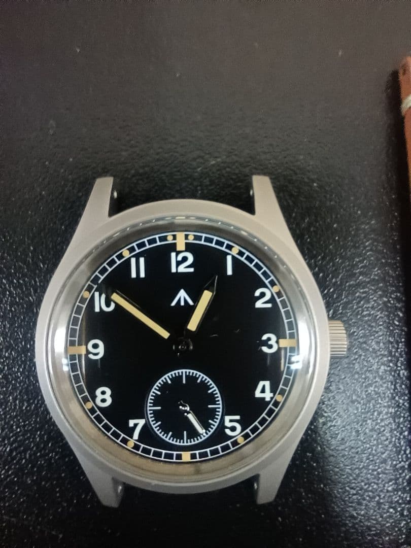 militado社　ミリタリー腕時計　ブロードアロー　軍用時計ダーティーダズン