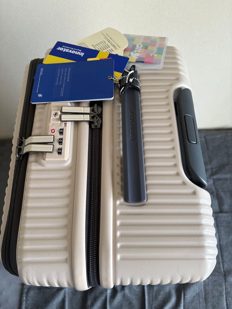 未使用　正規品　イノベーター　スーツケース　62L