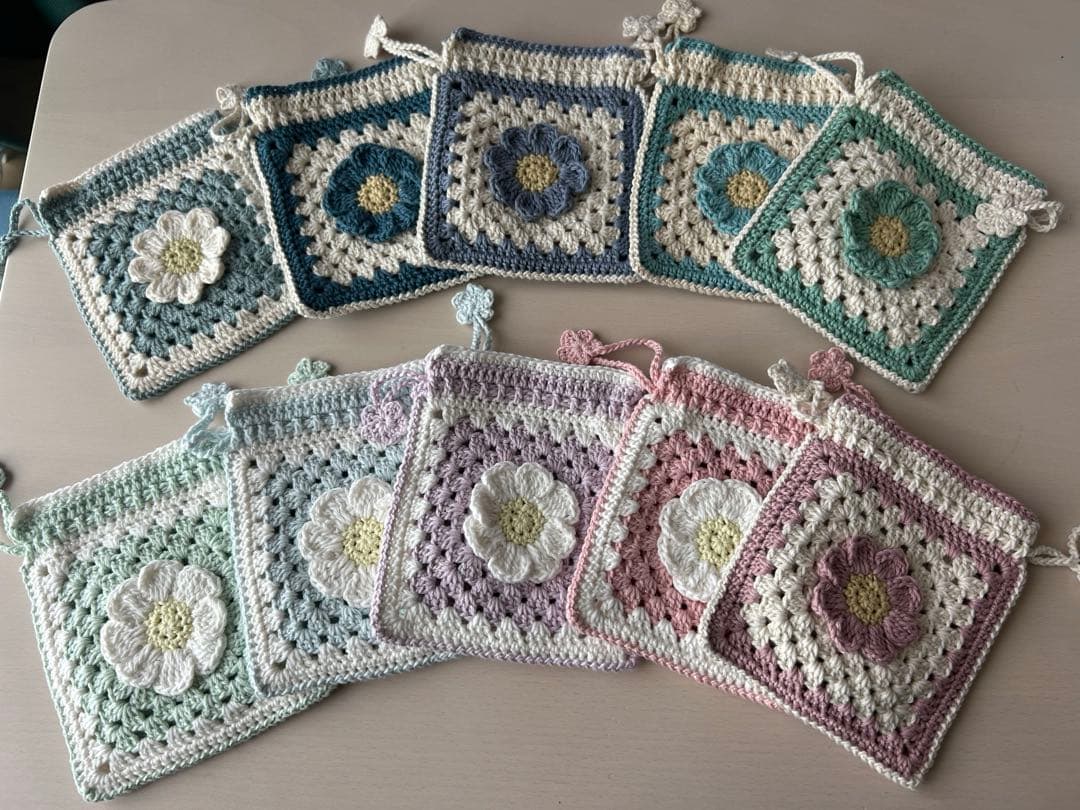 あい お花モチーフ巾着ポーチ