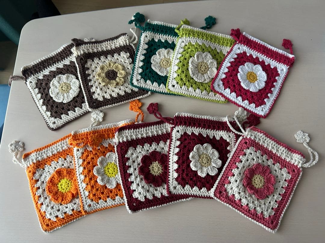 あい お花モチーフ巾着ポーチ