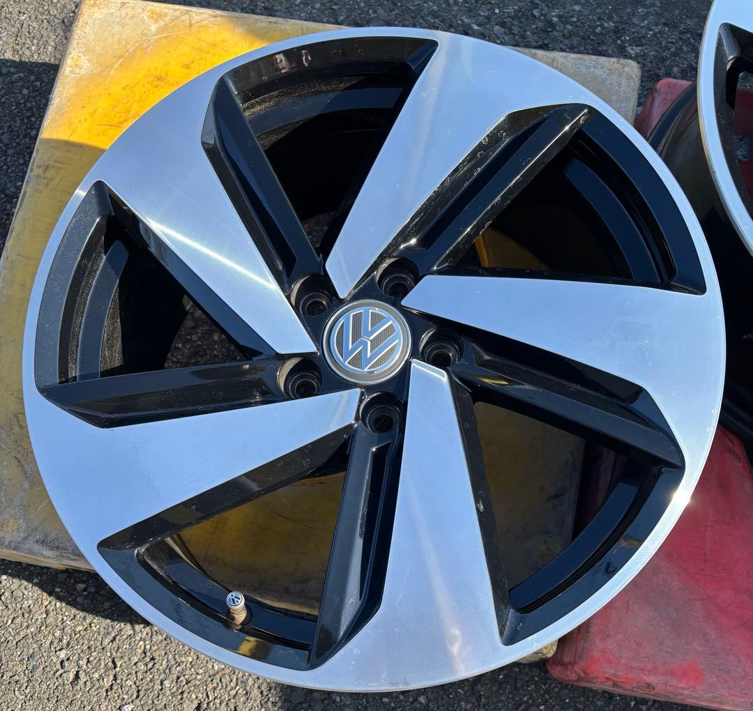 おにおん！VW ゴルフ 7.5 GTI 純正ホイール