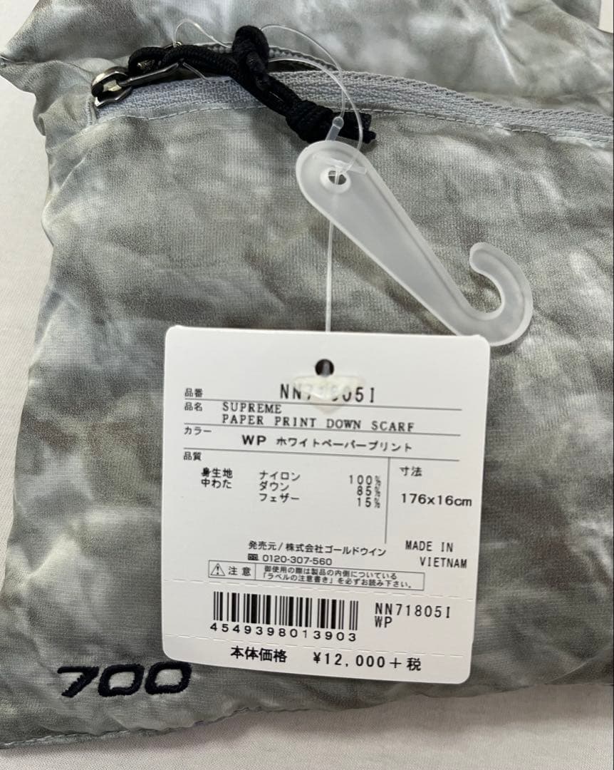 THE NORTH FACE × Supreme マフラー　タグ付き