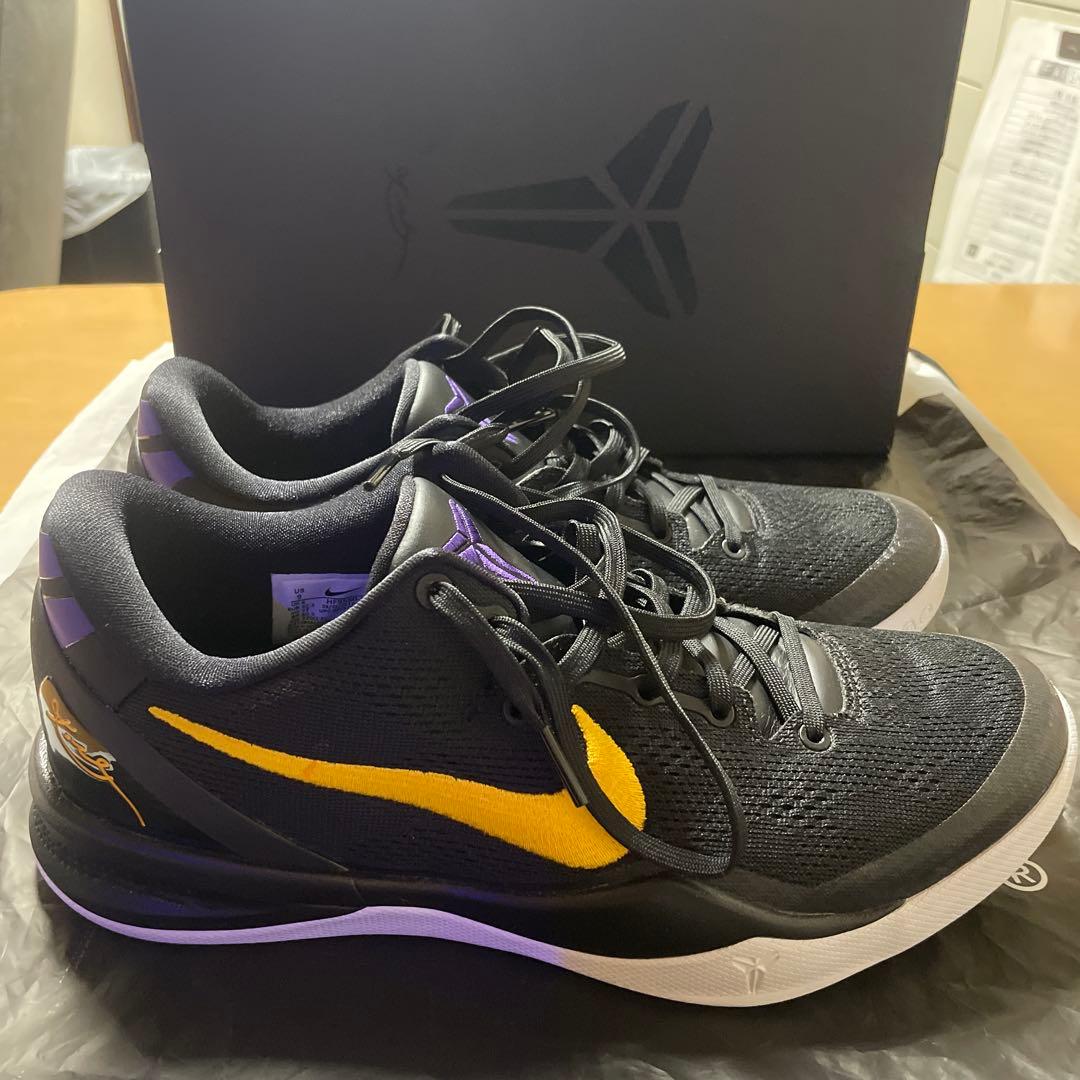 コービー 8 プロトロ Black and University Gold