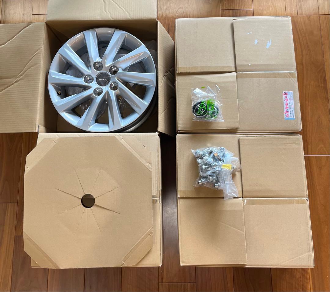 【値下げしました】トヨタ ノア 90系 Z 純正16インチホイール