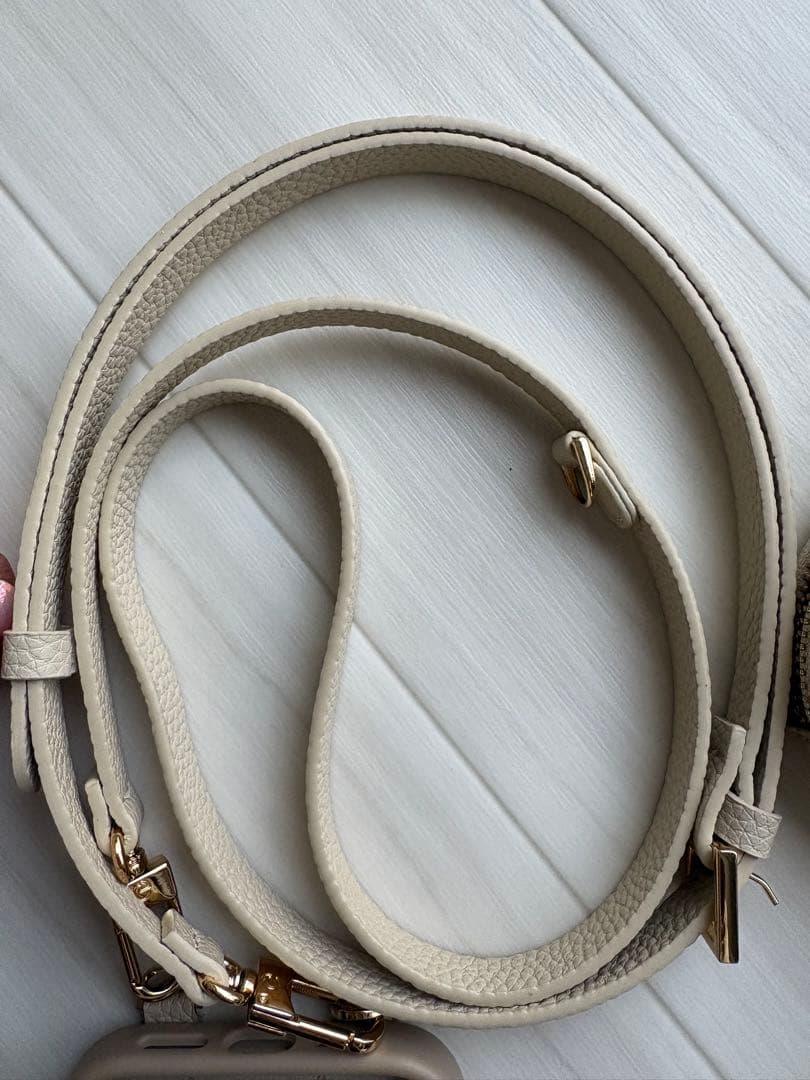 CUSTYPE iPhoneケース ベージュ iPhone16