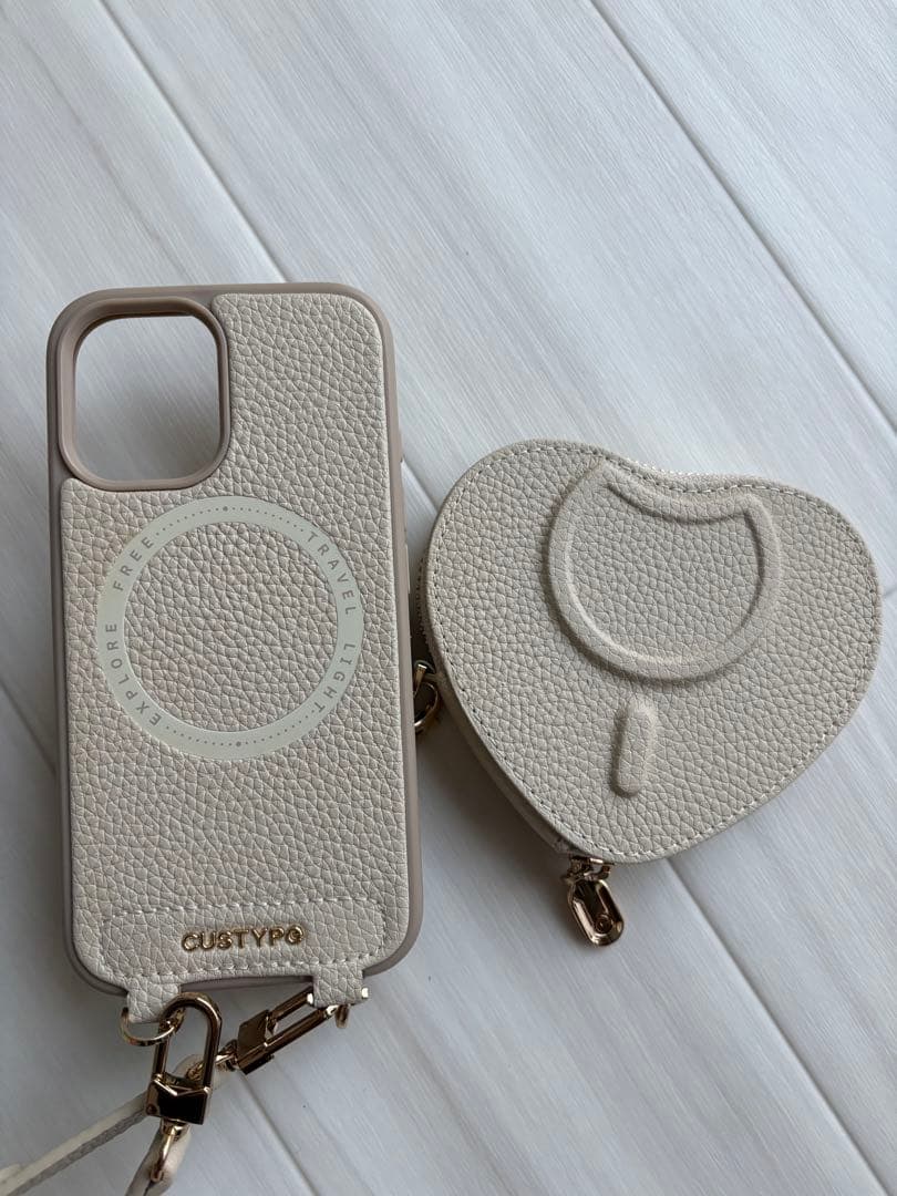 CUSTYPE iPhoneケース ベージュ iPhone16