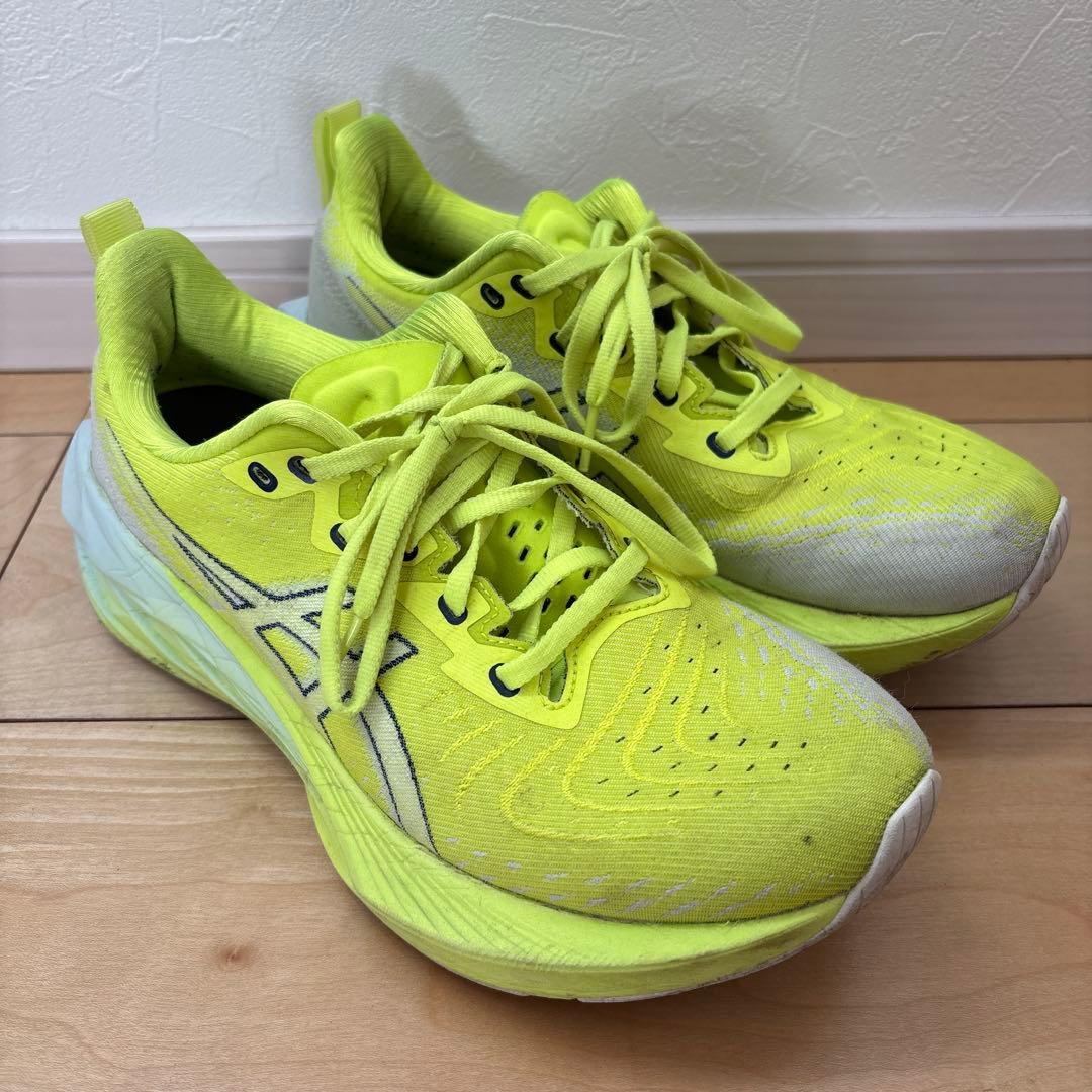 【美品】アシックス ノヴァブラスト4 ランニング マラソン 26.0cm