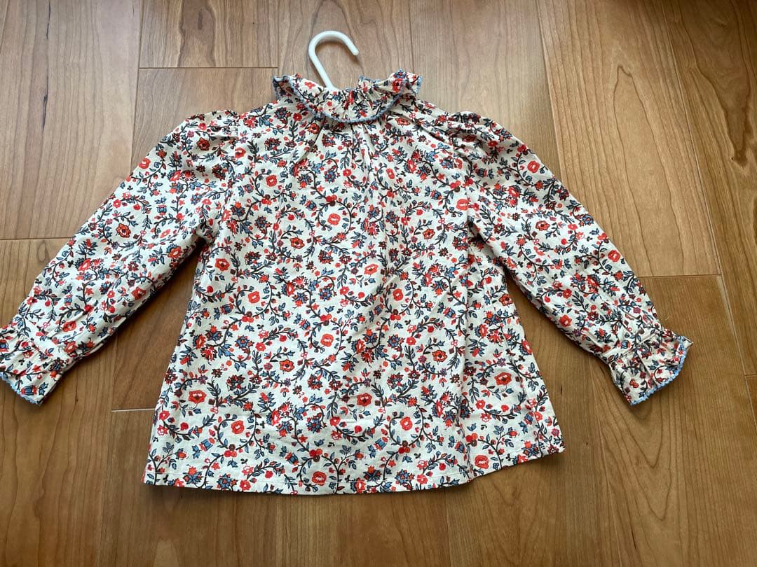 CARAMEL CREAM FLORAL リバティブラウス 4Y