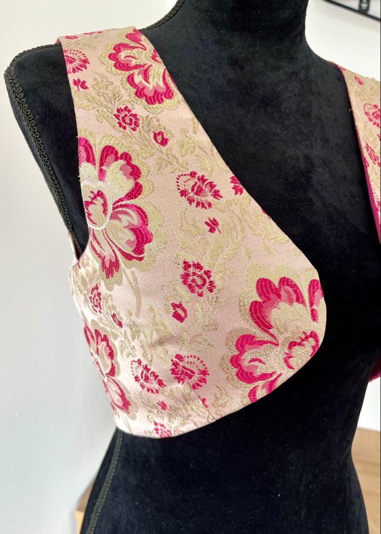 フラメンコ ゴールドxブーゲンビリアブロケード生地　チャレコ スペイン製