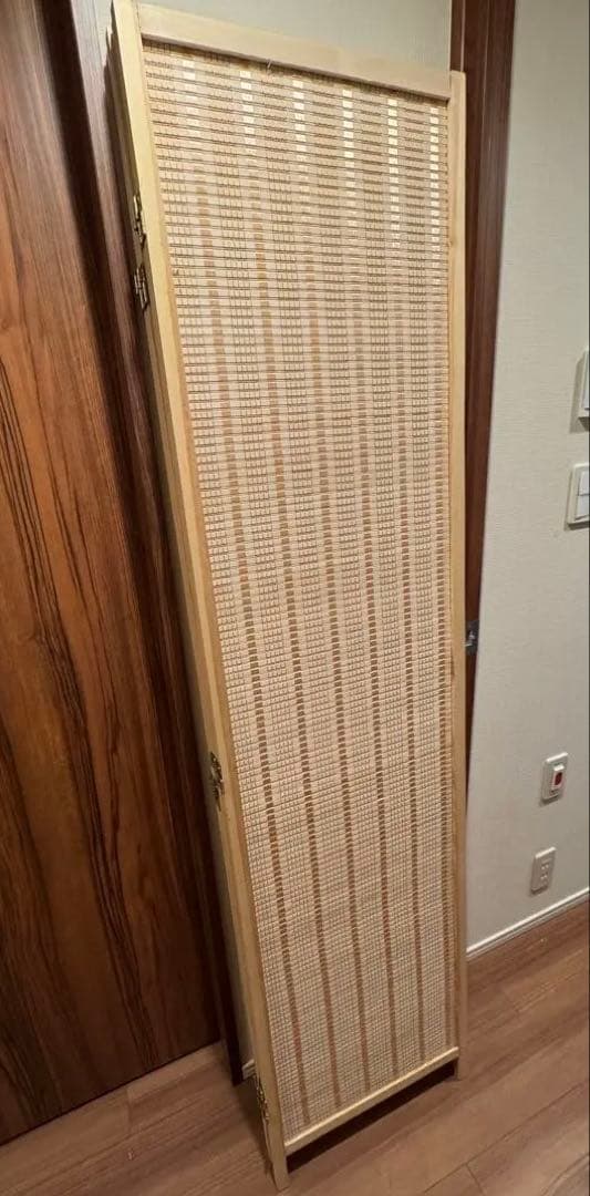 パーテーション　木材