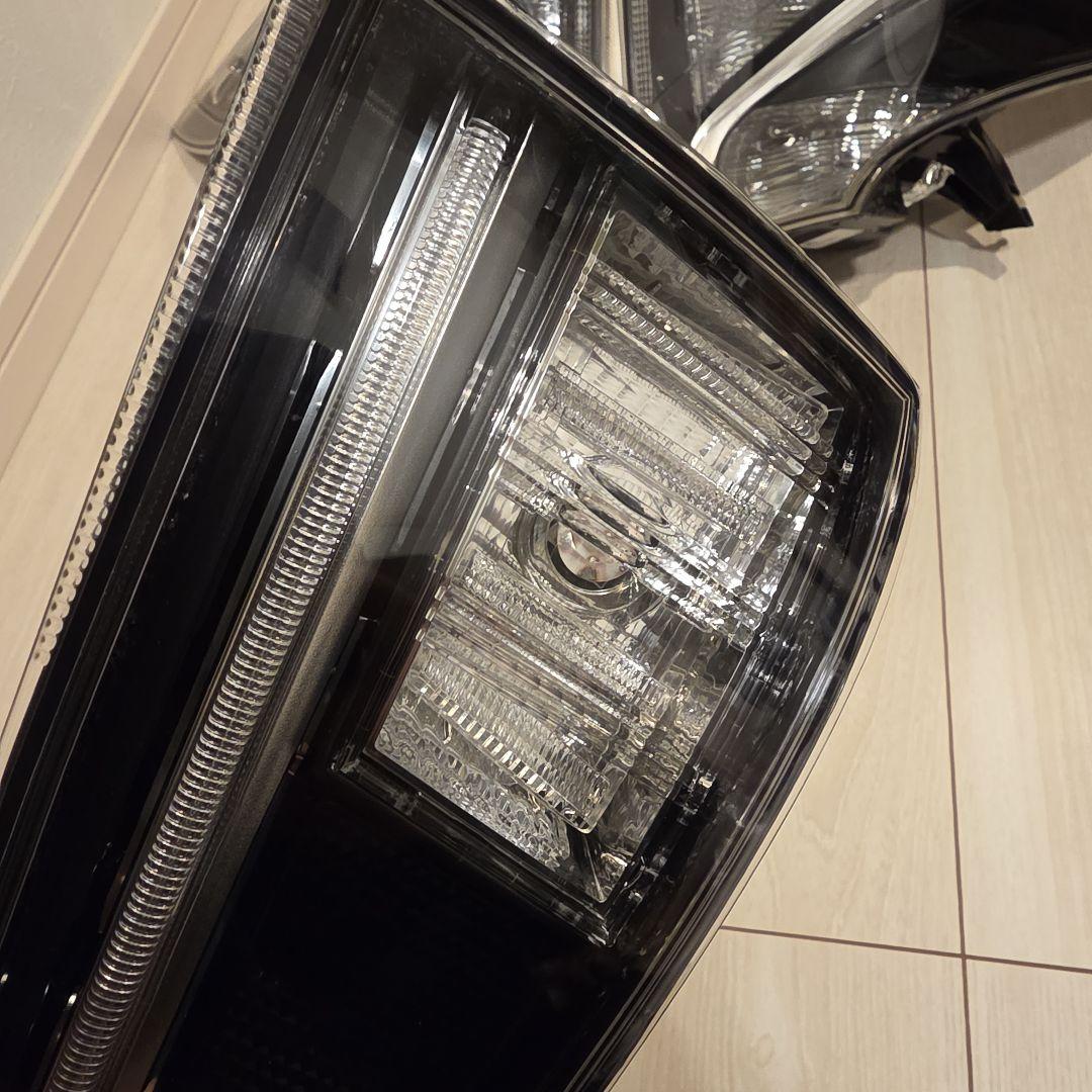 50 プリウス　前期　純正　加工　テールランプ