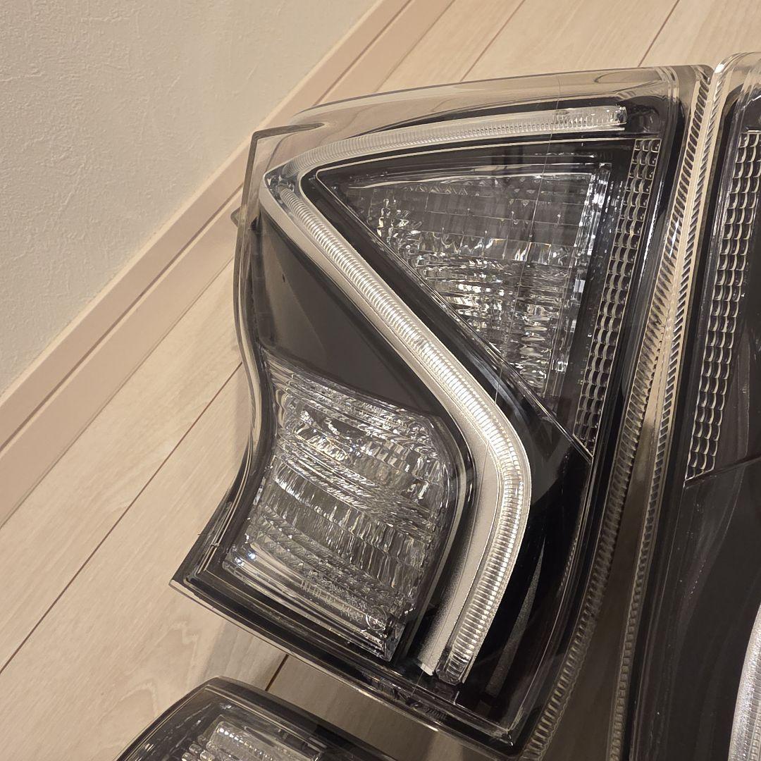 50 プリウス　前期　純正　加工　テールランプ