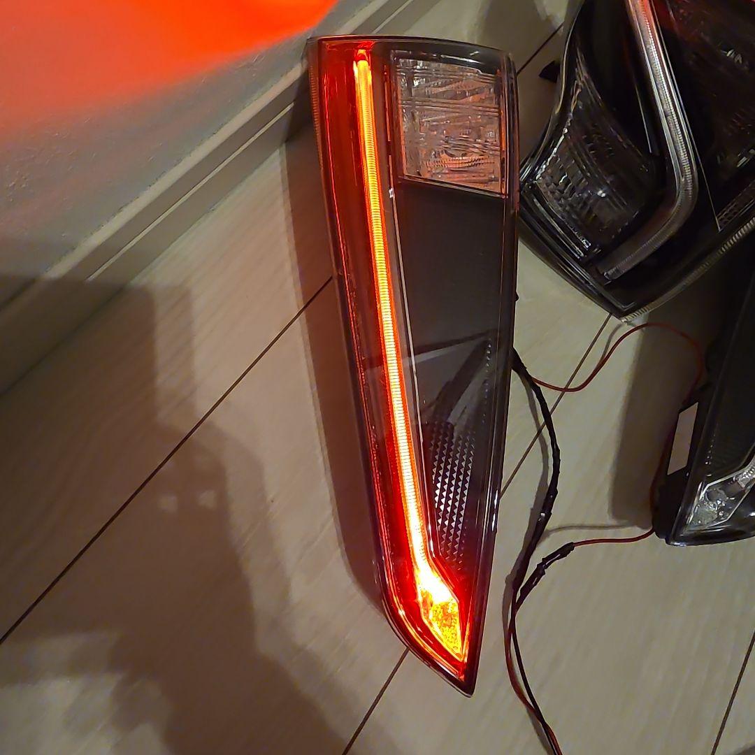 50 プリウス　前期　純正　加工　テールランプ