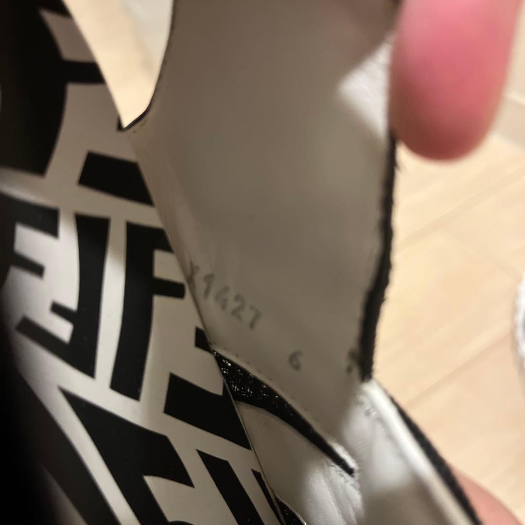 FENDI フェンディ　チャンキーソール サンダル