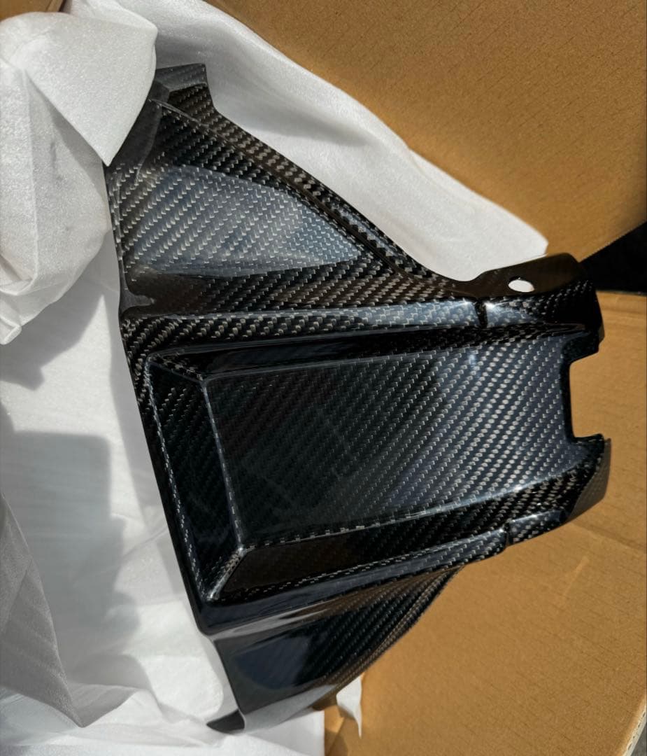 ZX-10R カーボンタンクカバー