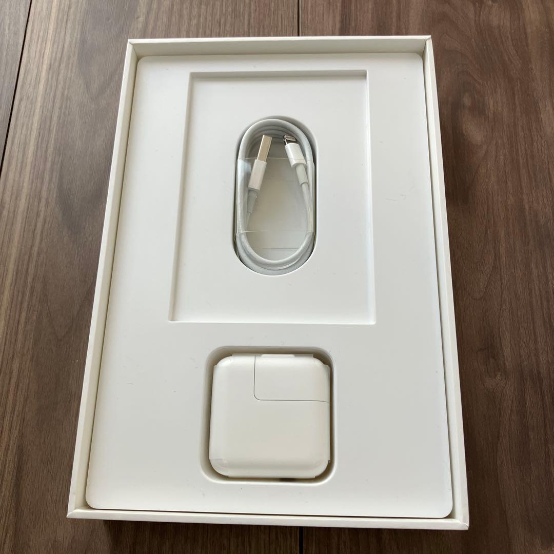 iPad本体 Apple iPad mini 4 128GB Wi-Fi + Cellular