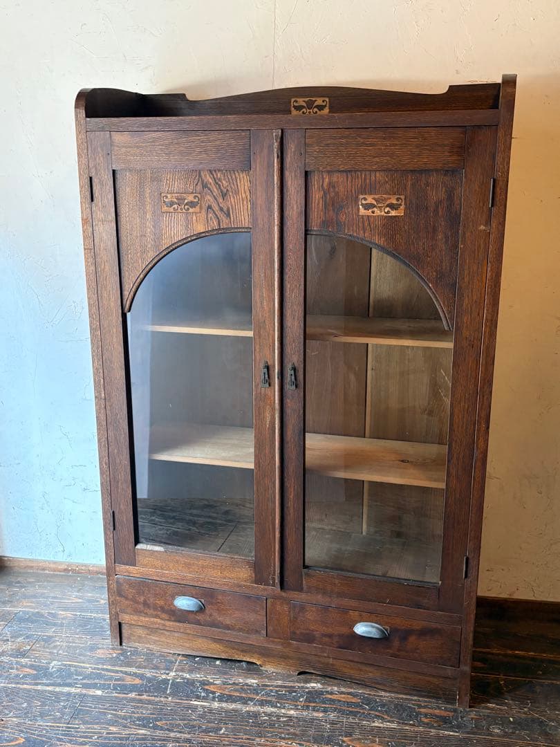 木製ガラス扉キャビネット　本箱　本棚　レトロ