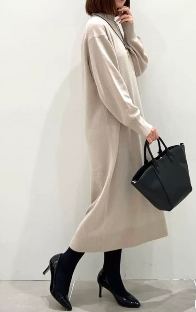 完売　23区 S ウールカシミヤブレンド ハイネックワンピース　¥28,600