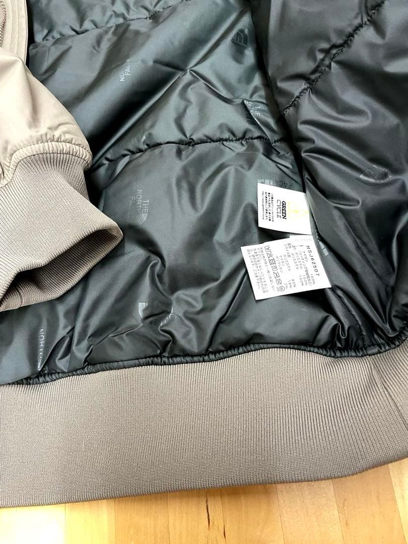 【新品】ノースフェイス　ボンバージャケット キッズ　160 アウター