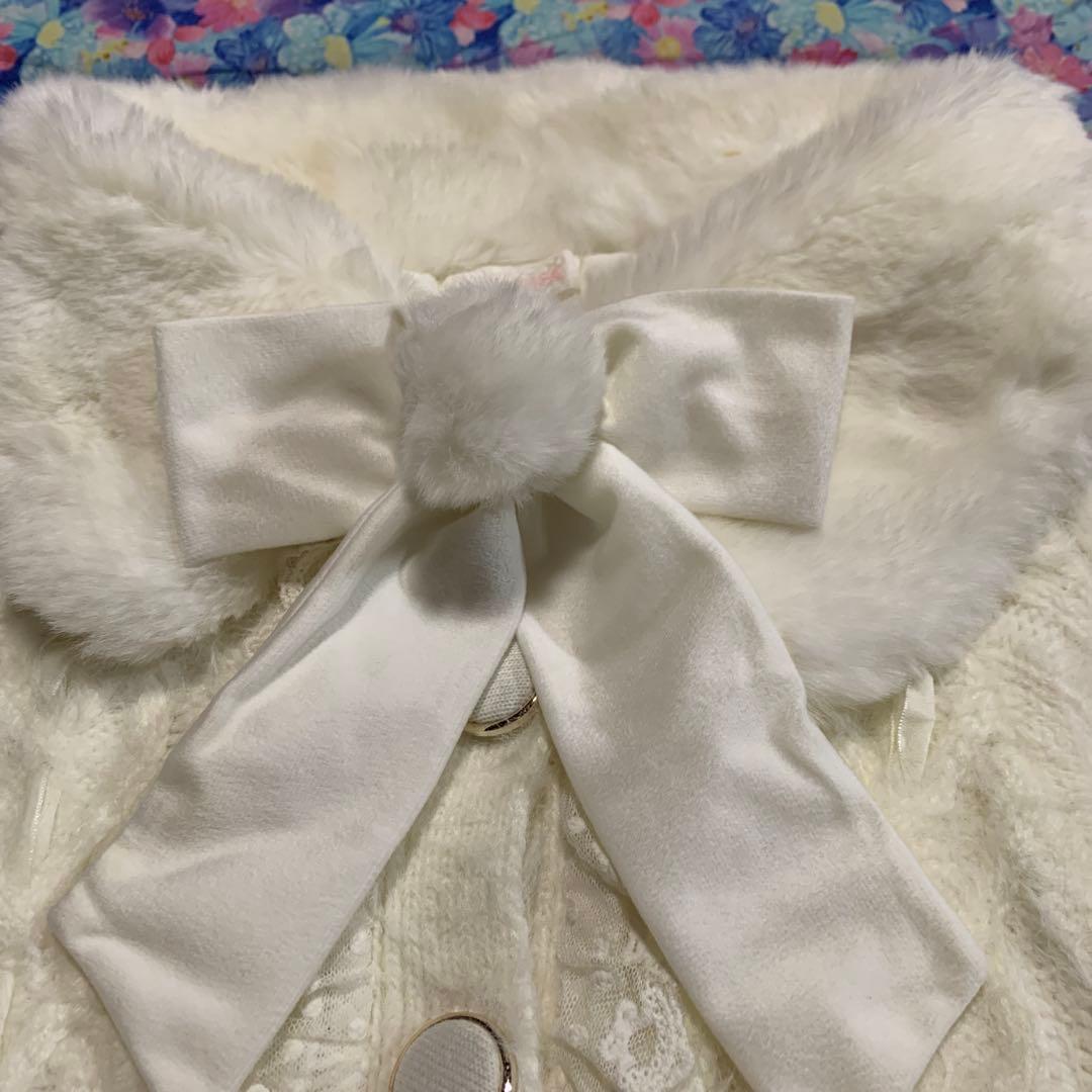 リズリサ　ホワイトファーポンチョ