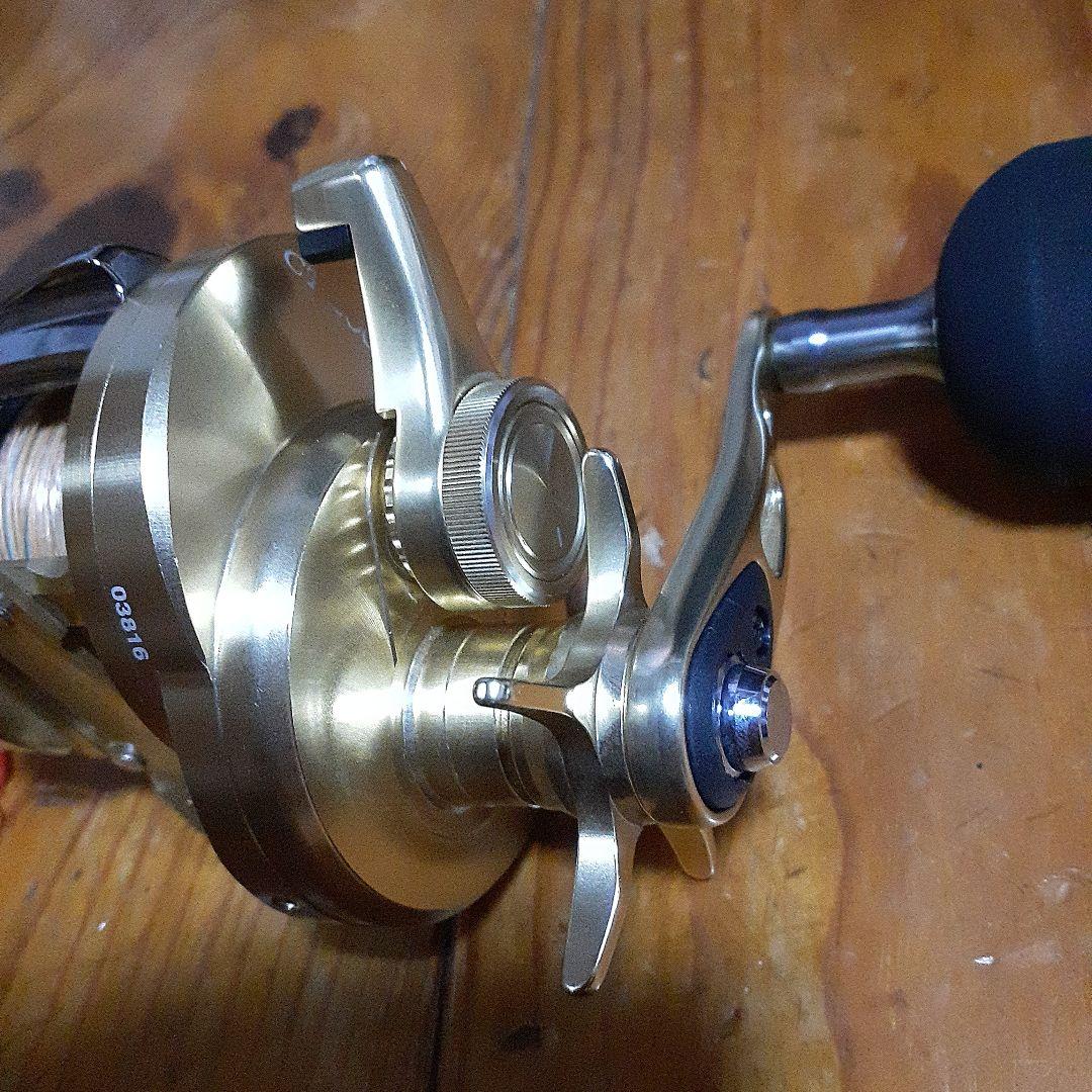 ★値下げ交渉・即購入可⭐　シマノ 18 オシアコンクエストCT 201HG(右)