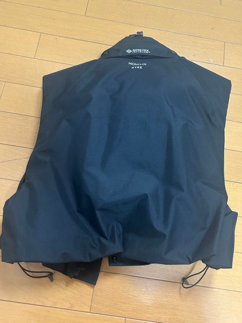 MONCLER × HYKE ダウン　ベスト　サイズ1 ブラック　ゴアテックス