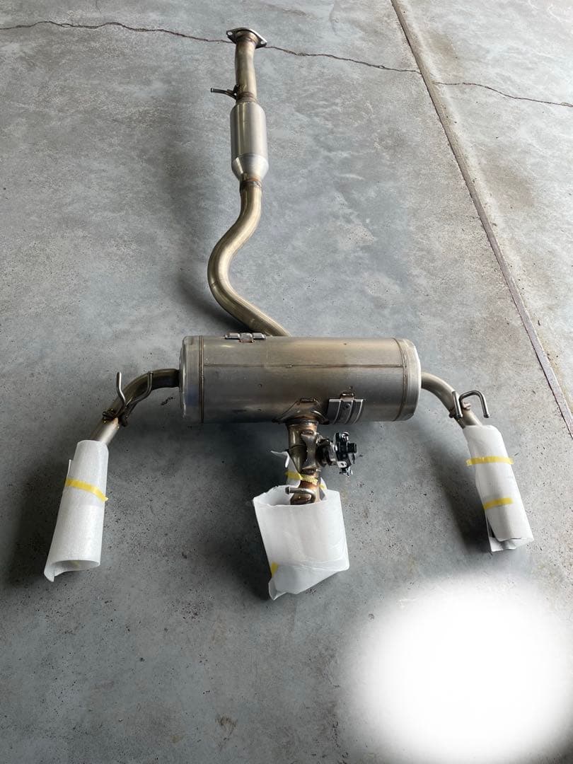 grカローラ 純正マフラー　新車外し