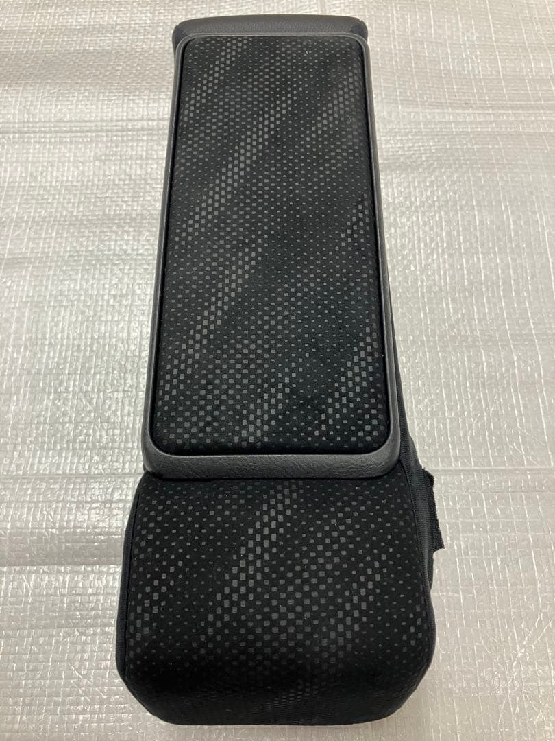 ♦︎ダイハツ★タントカスタムLA600S★純正アームレストレザー★