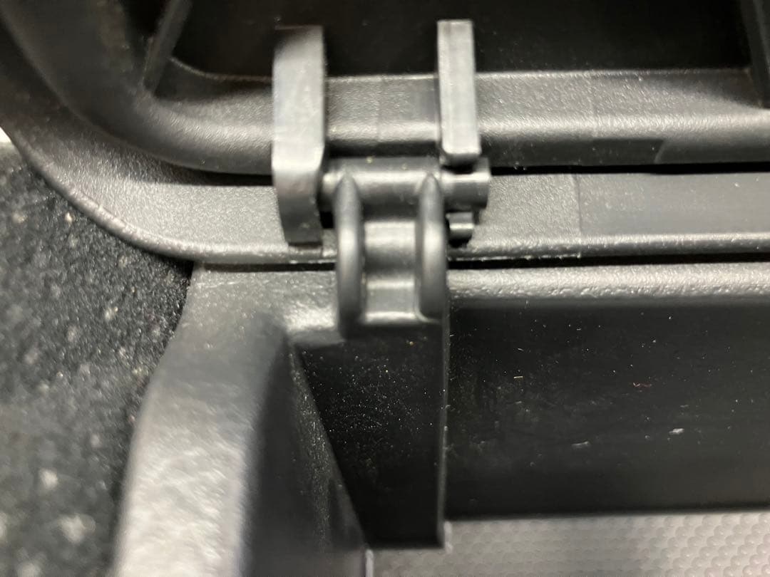 ♦︎ダイハツ★タントカスタムLA600S★純正アームレストレザー★