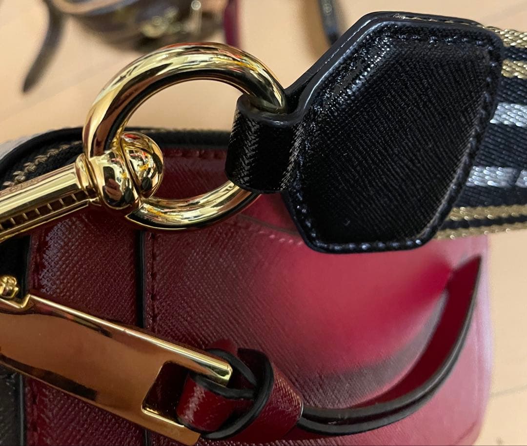 MARC JACOBS バーガンディ ショルダーバッグ