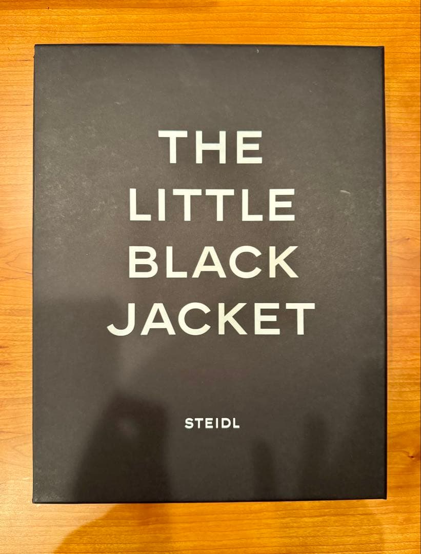 THE LITTLE BLACK JACKET カール・ラガーフェルド 写真集