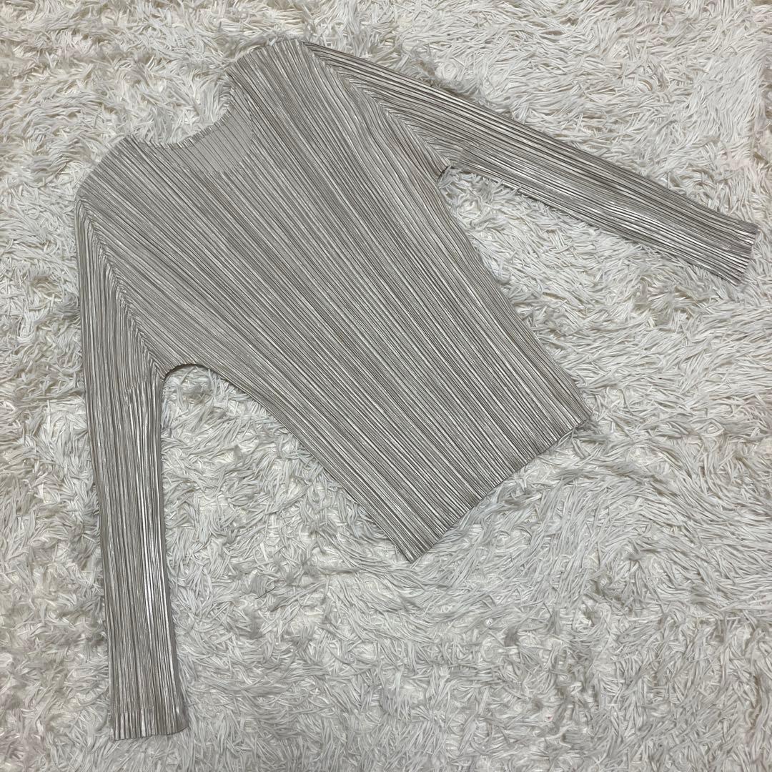 《美品》ISSEY MIYAKE カットソー 長袖 希少 クルーネック　サイズ3