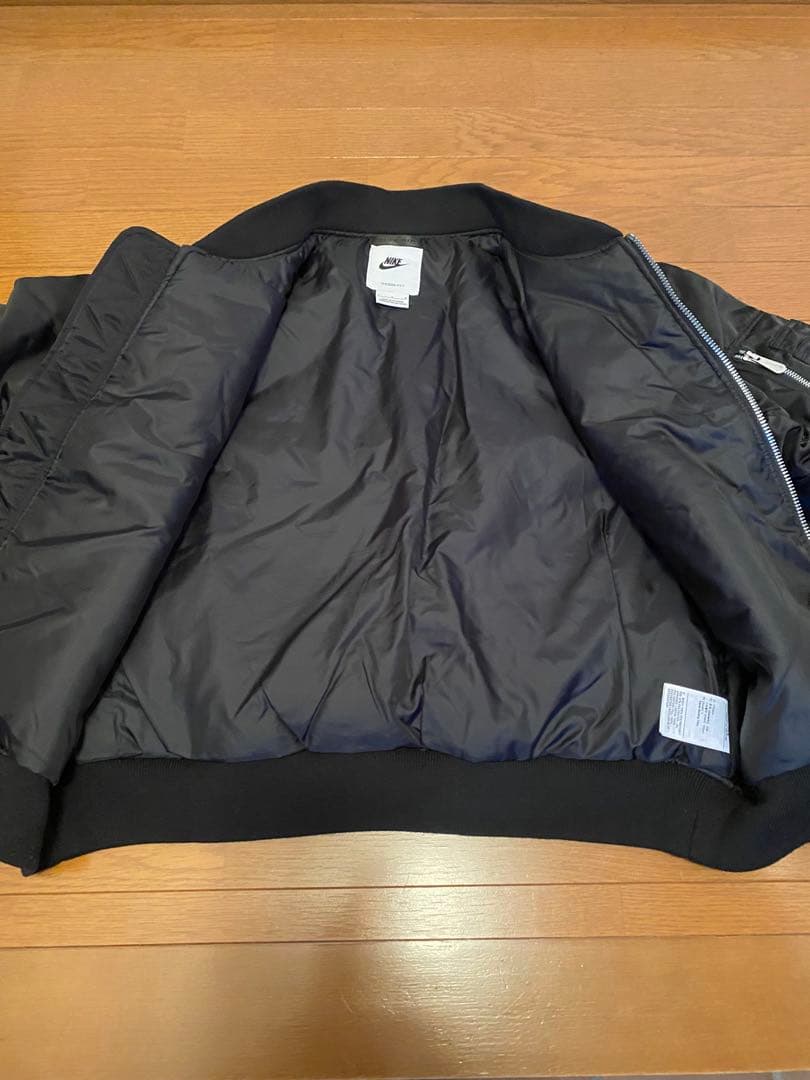 NIKE ボンバージャケット