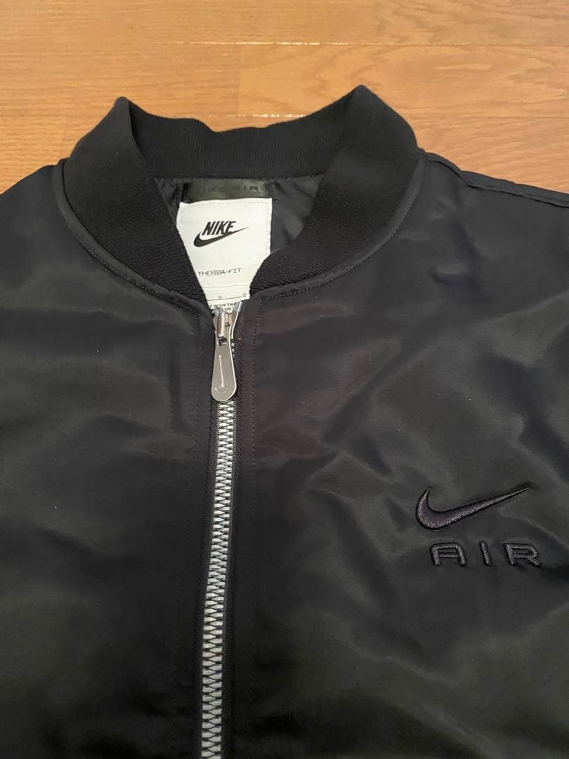 NIKE ボンバージャケット