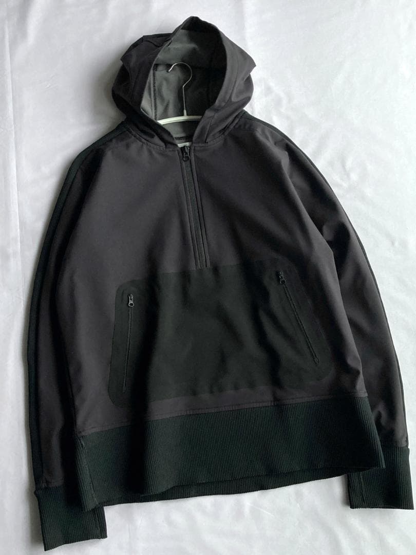 コムデギャルソン シャツ 黒 フード付きブルゾン