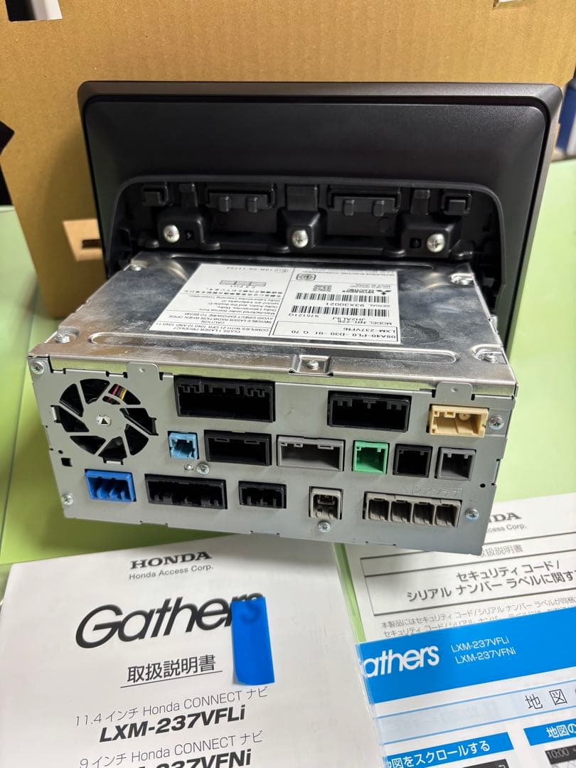 ステップワゴン純正9型ナビ　LXM-237VFNI 未使用品