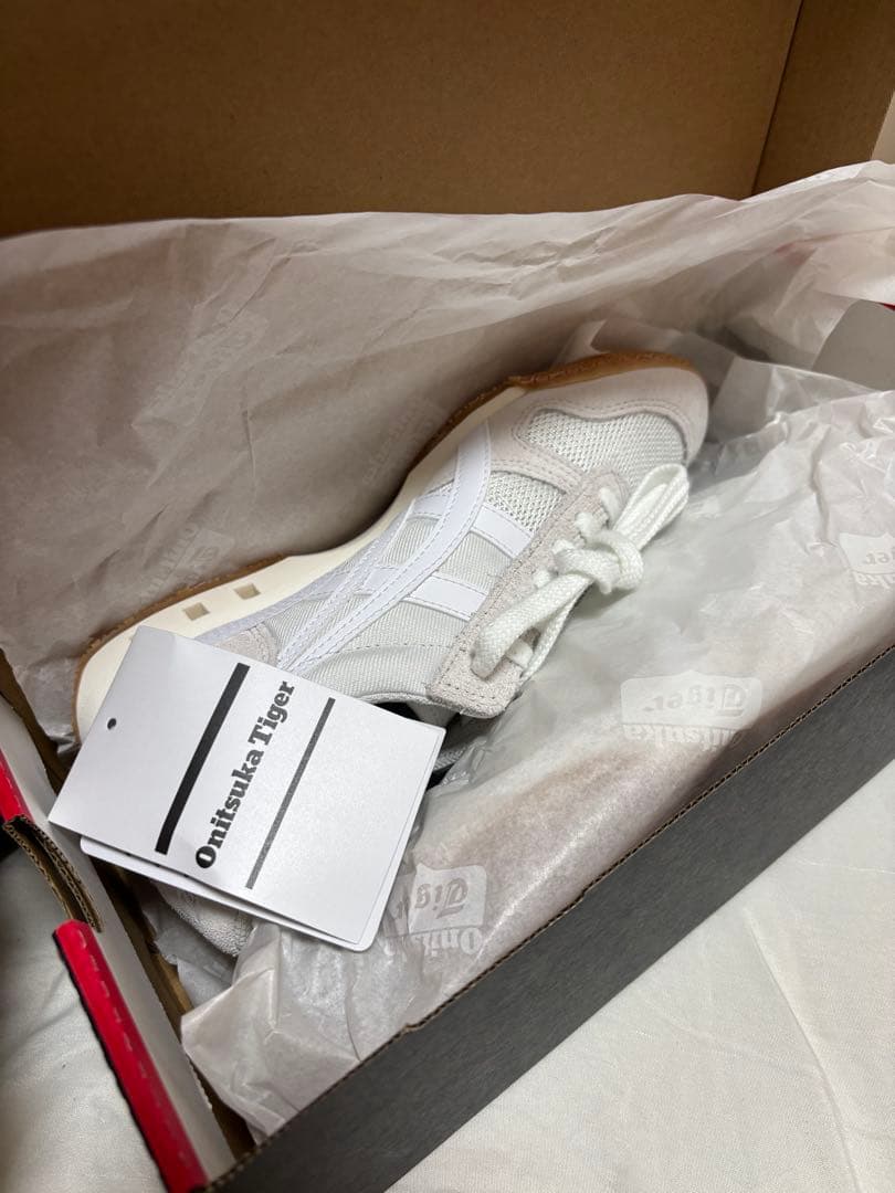 【みーたん】オニツカタイガー　23.5cm