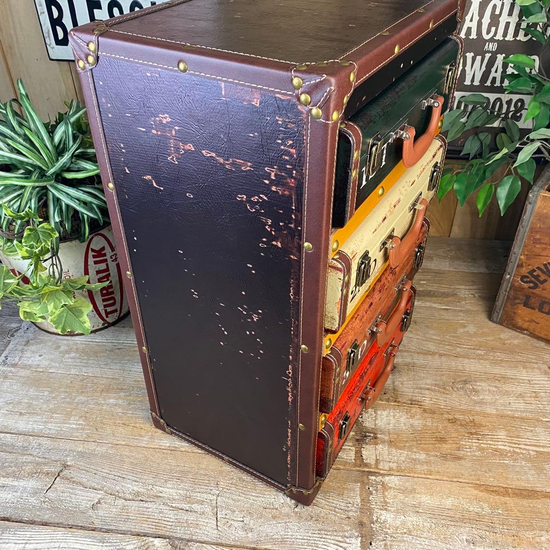 アンティークビンテージ調レザートランクチェスト四段洋タンス収納木製飾り棚レール付