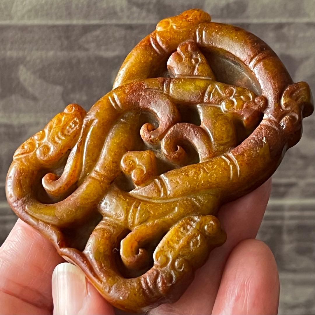 アンティーク ジェイド 彫刻 和田玉 ネフライト 中国王朝 古玉 龍 帯留め