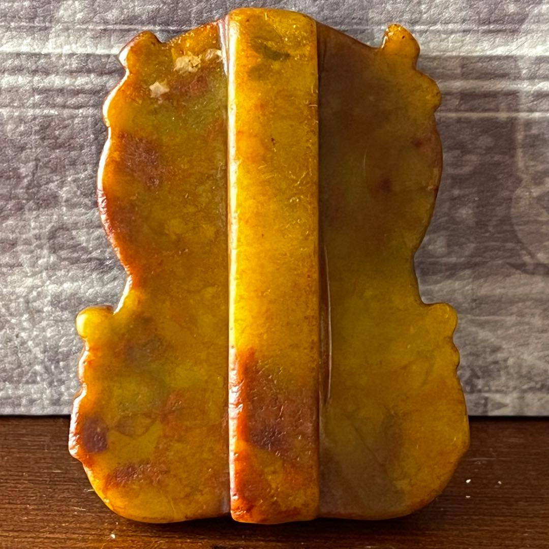 アンティーク ジェイド 彫刻 和田玉 ネフライト 中国王朝 古玉 龍 帯留め