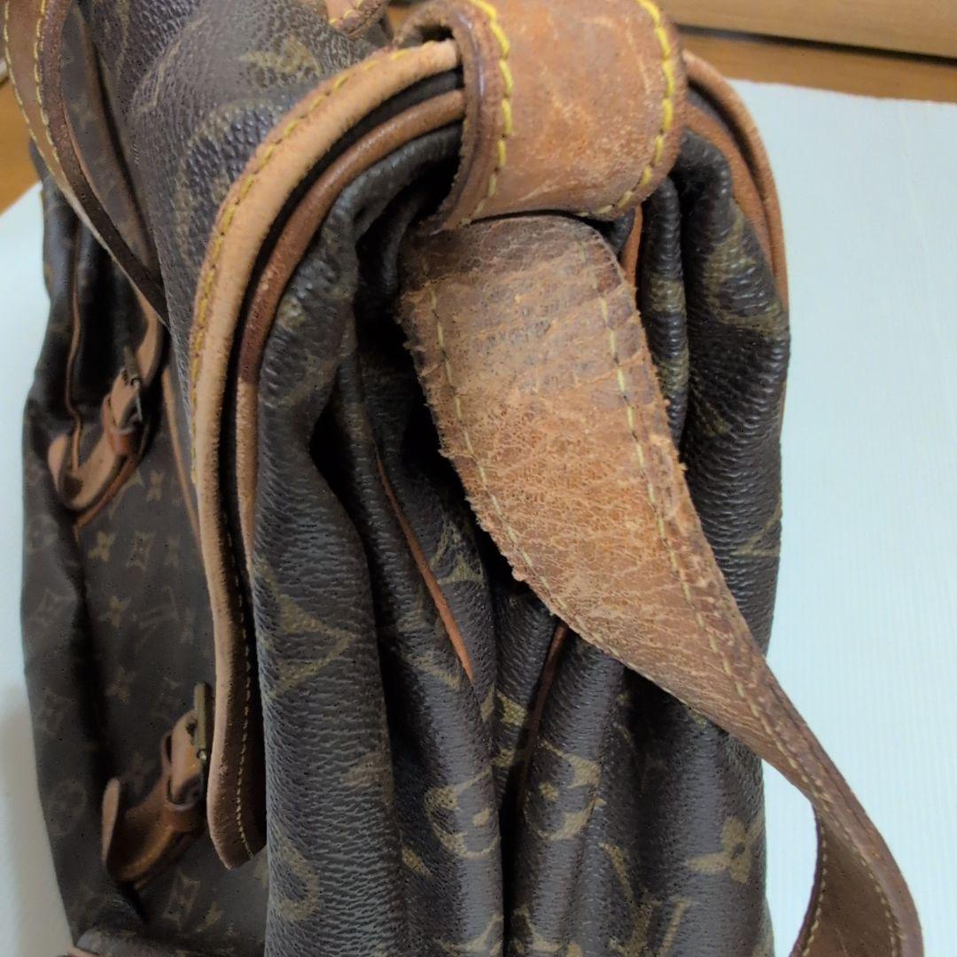 ルイ・ヴィトン モノグラム　ソミュール43 ショルダーバッグ