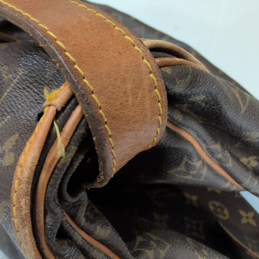 ルイ・ヴィトン モノグラム　ソミュール43 ショルダーバッグ