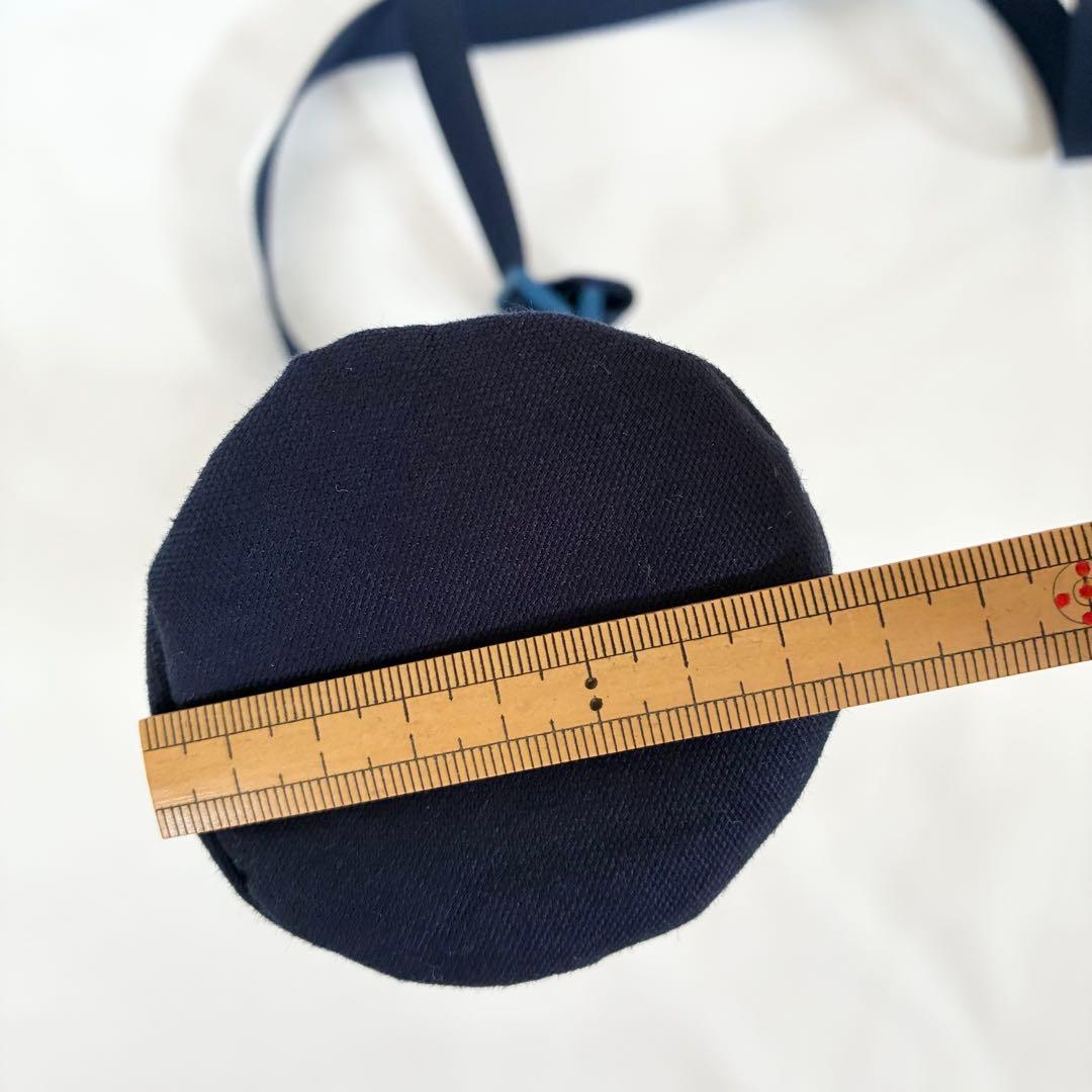 n＊　手刺繍　水筒入れ　肩紐カバー　ランチマット　携帯ケース　【1/2】