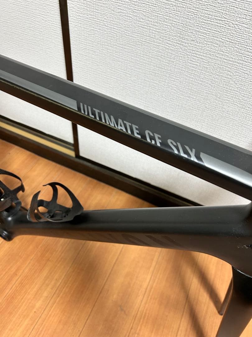 キャニオン　CANYON ULTIMATE CF SLX フルカーボンフレーム