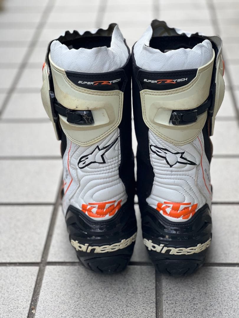 Alpinestars Supertech R KTM限定仕様
